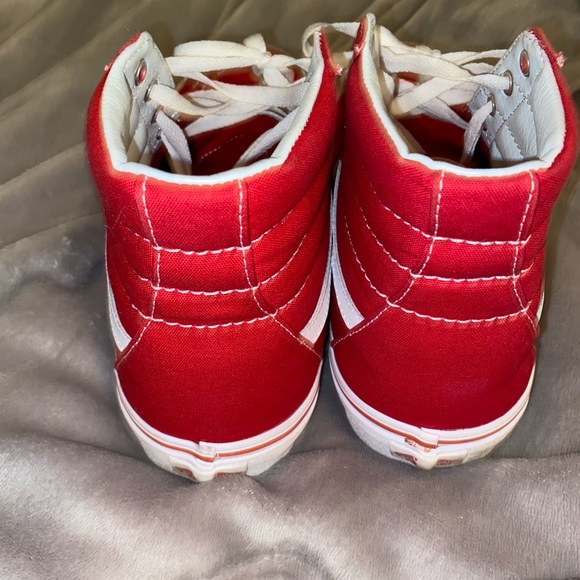 Vans - Picture 7 of 7